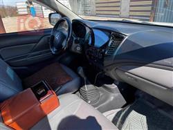 ميتسوبيشي L200